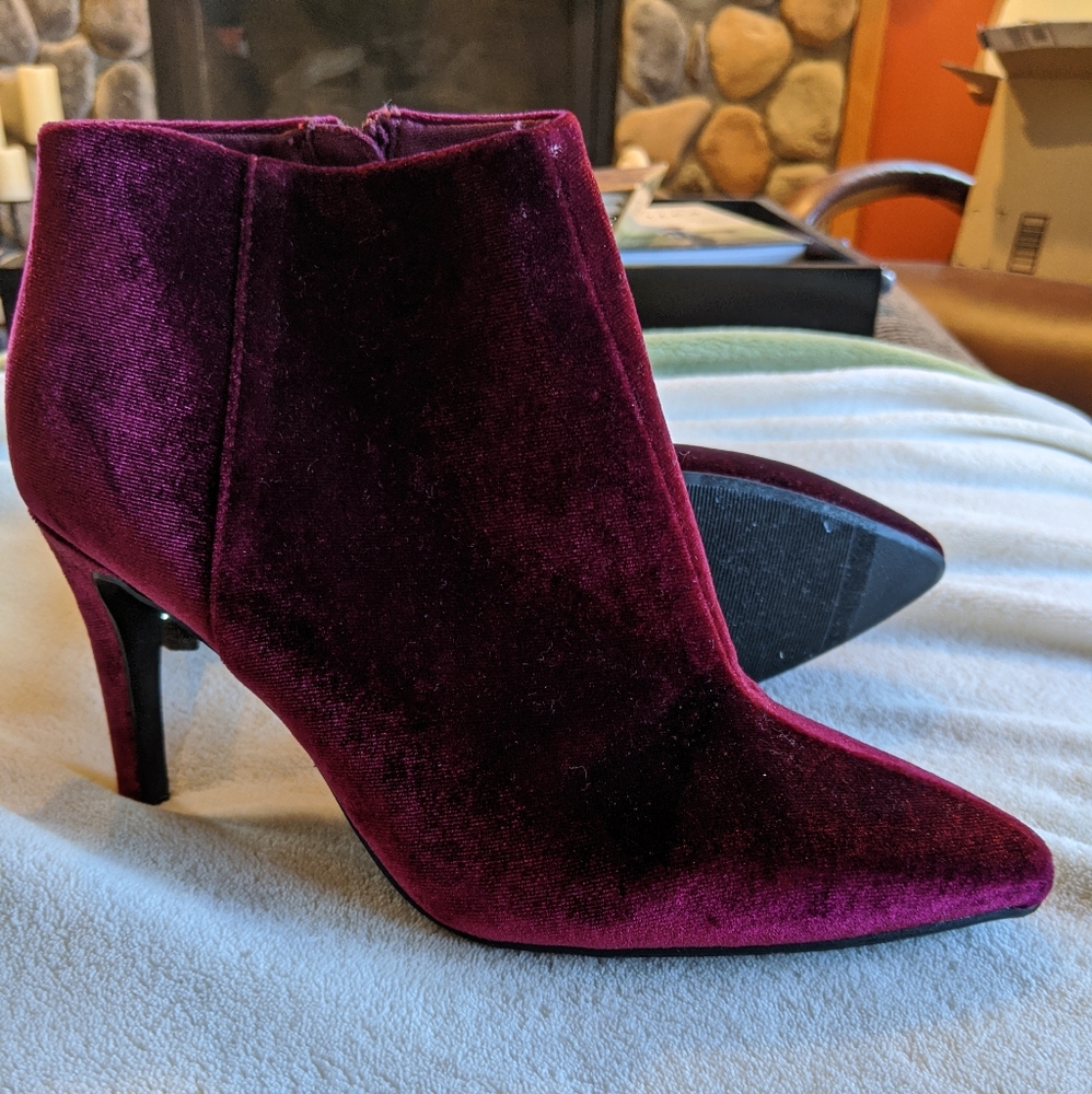 Old Navy Heeled Booties